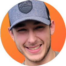 Alex Siavelis Head Shot - Landing Page - 220x220