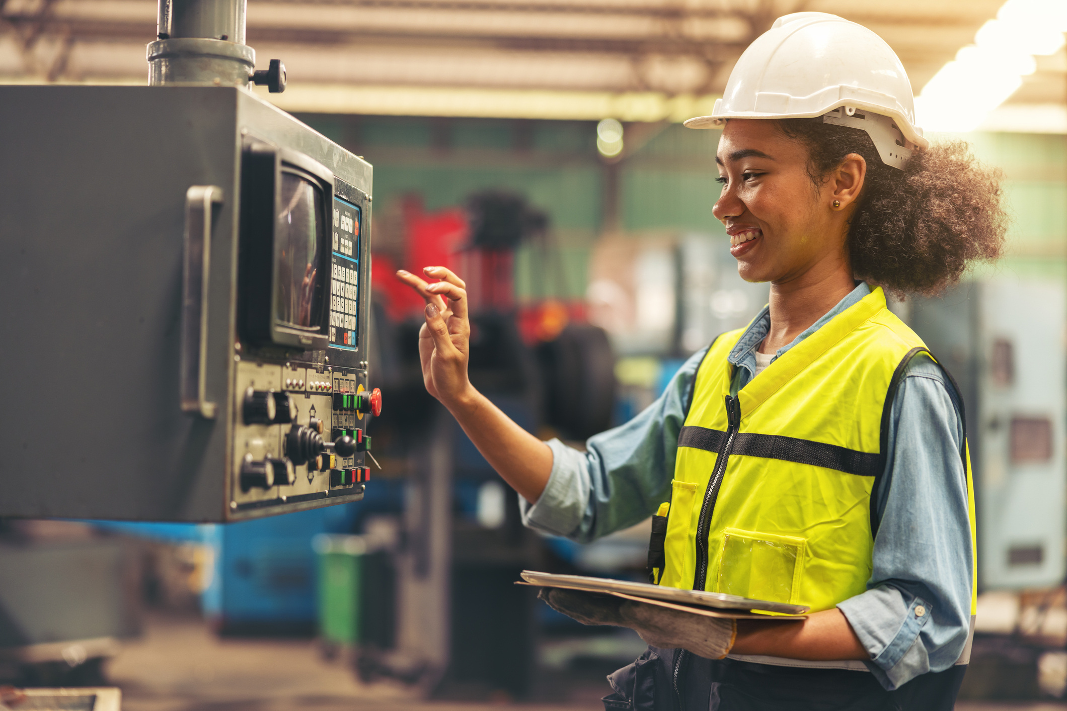 Why HubSpot is the Top CRM for Tech Hardware Manufacturers
